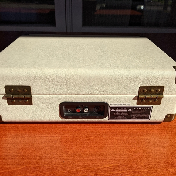 Crosley - turntable record player - Picture 6 of 9